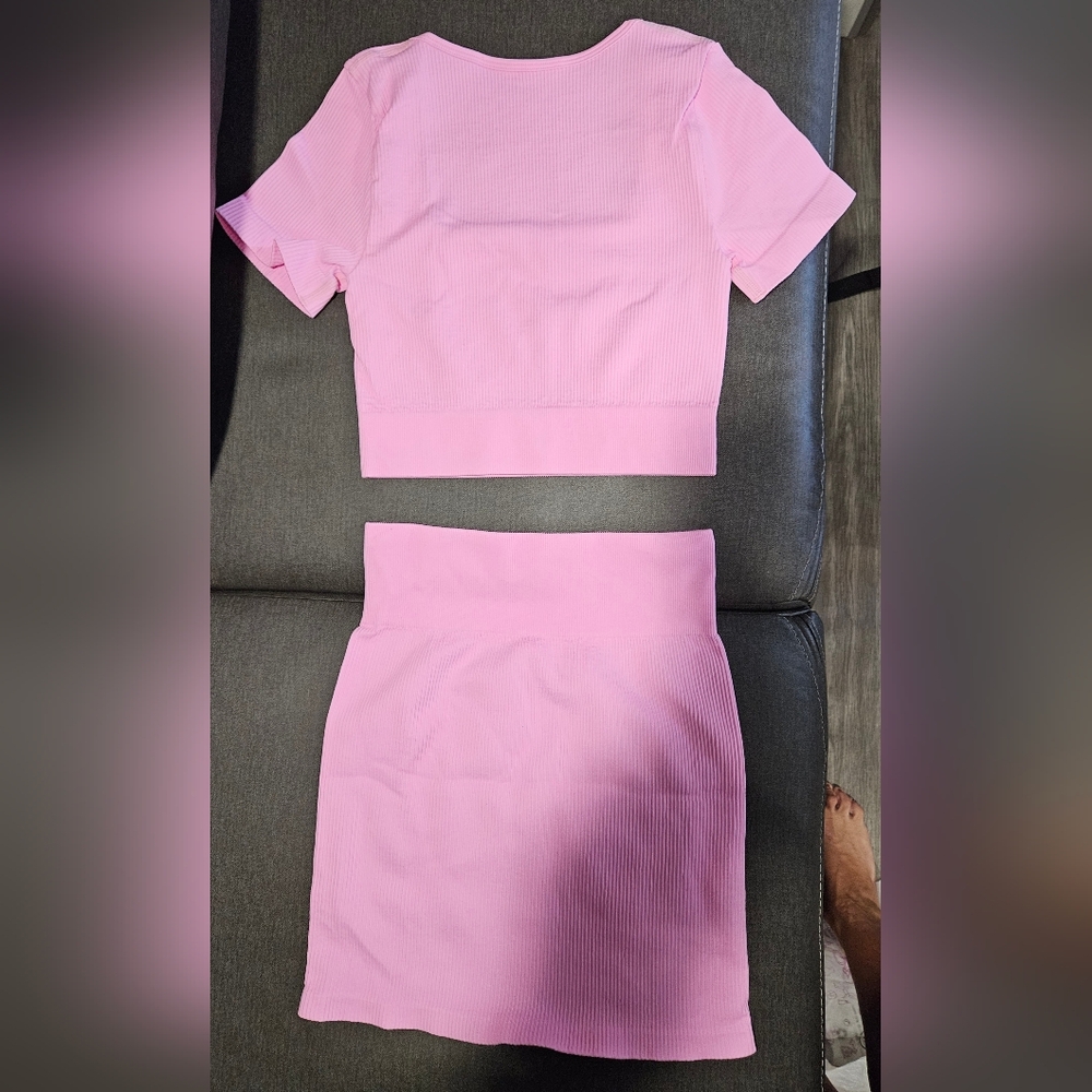 New 2 Piece Mini Skirt Set With Sleeves & Square Neck Small Unbelievable Quality